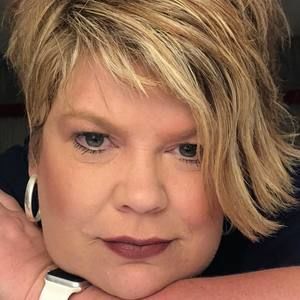 Meet your Posher, Hope